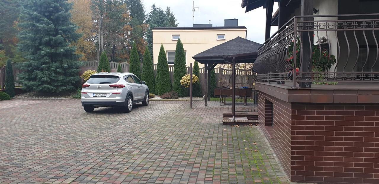 Pokoje Goscinne U Marka Tuszyn Exterior photo