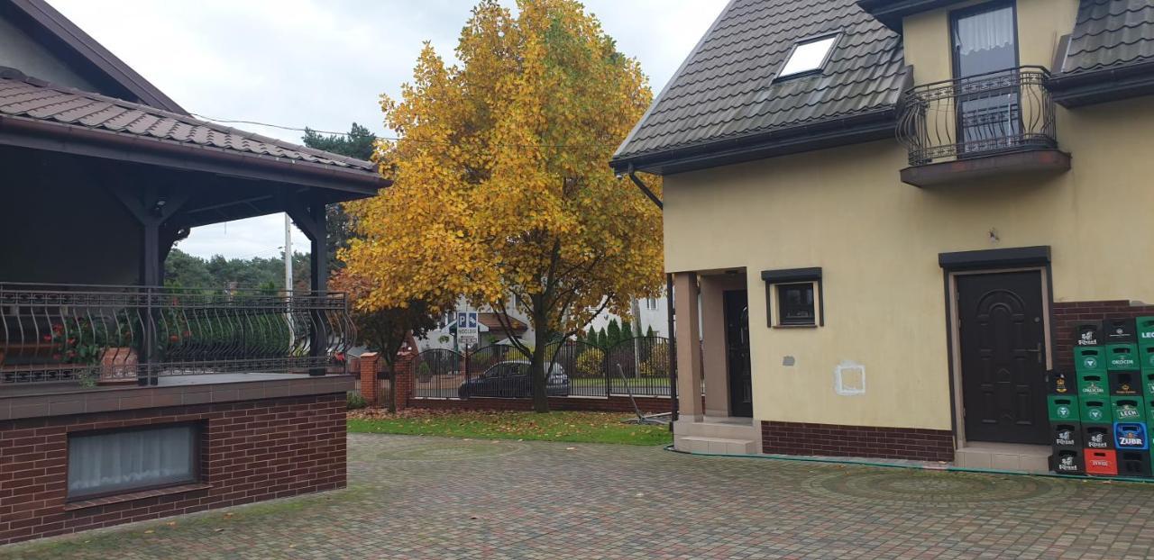 Pokoje Goscinne U Marka Tuszyn Exterior photo
